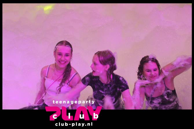 11 Mei Schuimparty