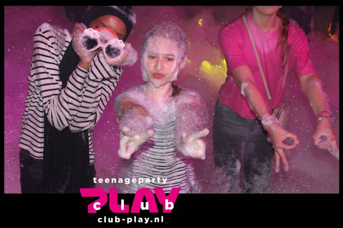 11 Mei Schuimparty